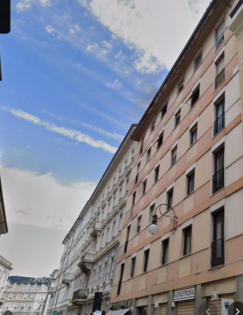 Myway Trieste Rooms Bagian luar foto