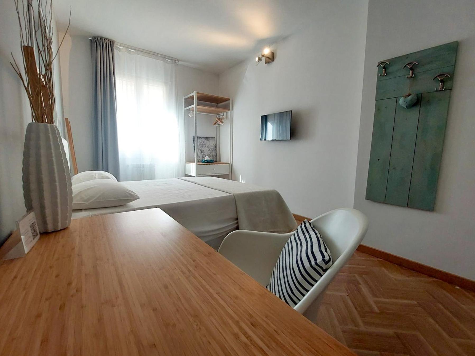 Myway Trieste Rooms Bagian luar foto