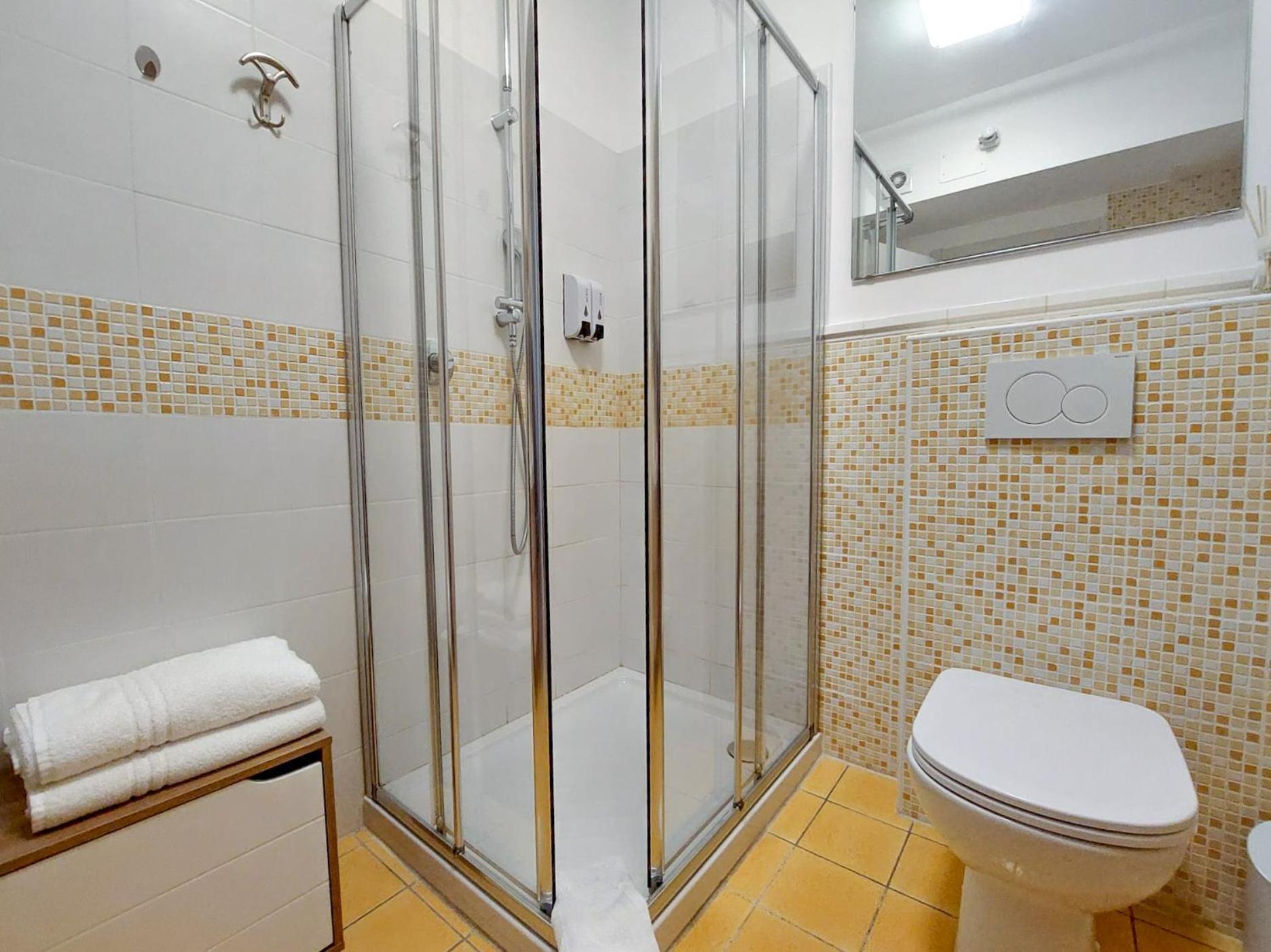 Myway Trieste Rooms Bagian luar foto